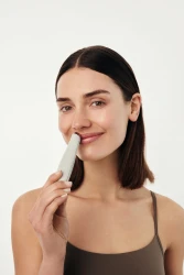Iyo Revitalizing Eye & Lip Massager - 3